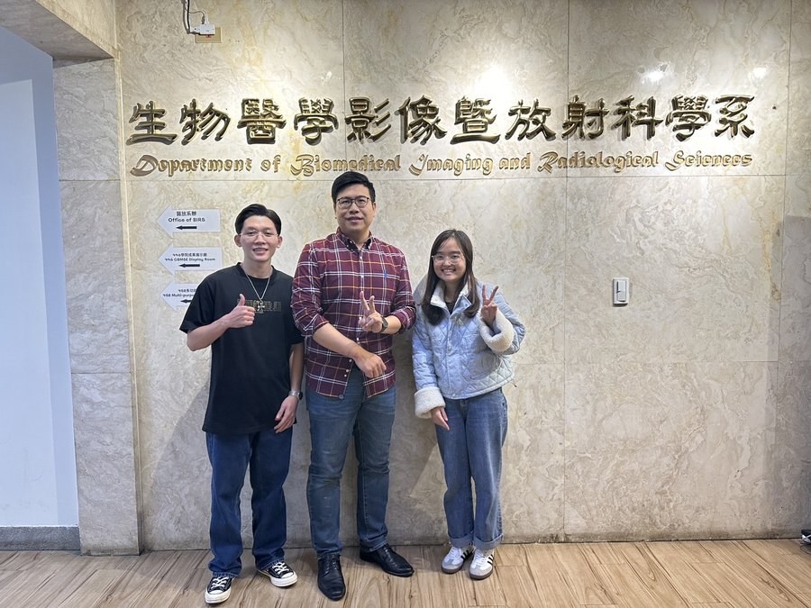 Thomas, Prof. Chang and Jade